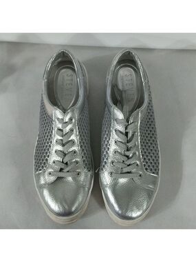 STEVEN by Steve Madden Natural Comfort Napaw Silver Mesh Sneaker - size 9 Wide